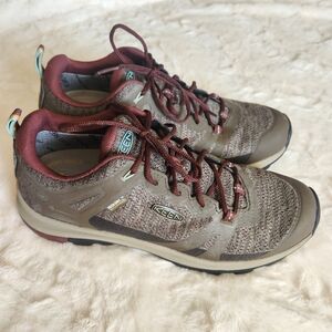 KEEN Terradora 2 Waterproof Hiking Tennis Shoe, Size 9.5